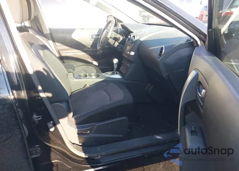 2013 Nissan Rogue Sv z USA, uszkodzony, nr VIN JN8AS5MV7DW121438